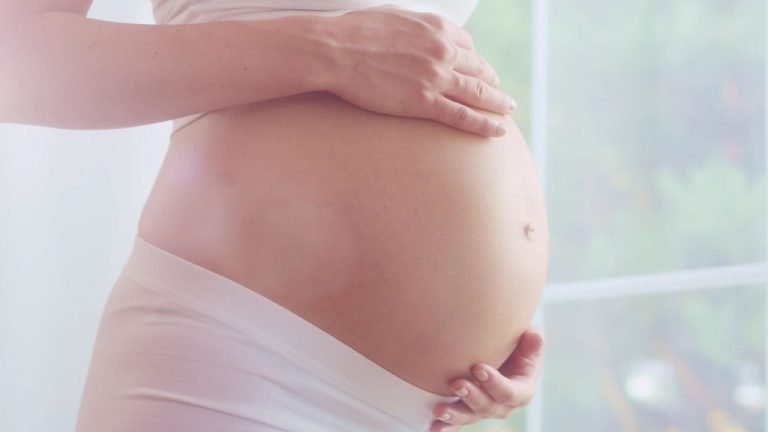 Zwangere buik – Droom Betekenis En Symboliek 1